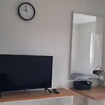 Surf Shack 3 - Am Strand, Parkplatz, Wlan, Kiten, Surfen, Chillen Im Gemeinschaftsgarten, Naturstrand, Restaurants Und Geschaefte In 5 Minuten Erreichbar, Lockere Atmosphaere Dahme (Schleswig-Holstein)