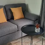 Surf Shack 3 - Am Strand, Parkplatz, Wlan, Kiten, Surfen, Chillen Im Gemeinschaftsgarten, Naturstrand, Restaurants Und Geschaefte In 5 Minuten Erreichbar, Lockere Atmosphaere Vakantiehuis *