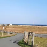 Surf Shack 3 - Am Strand, Parkplatz, Wlan, Kiten, Surfen, Chillen Im Gemeinschaftsgarten, Naturstrand, Restaurants Und Geschaefte In 5 Minuten Erreichbar, Lockere Atmosphaere Vakantiehuis