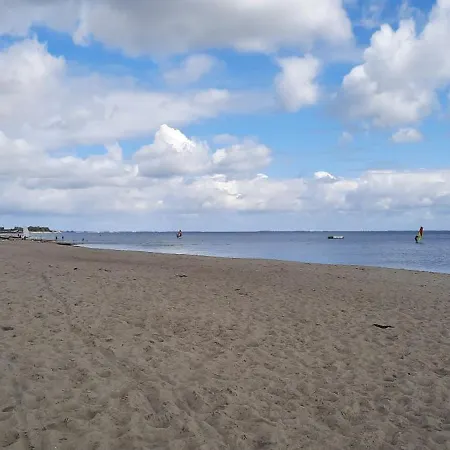 Surf Shack 3 - Am Strand, Parkplatz, Wlan, Kiten, Surfen, Chillen Im Gemeinschaftsgarten, Naturstrand, Restaurants Und Geschaefte In 5 Minuten Erreichbar, Lockere Atmosphaere Prázdninový dům *